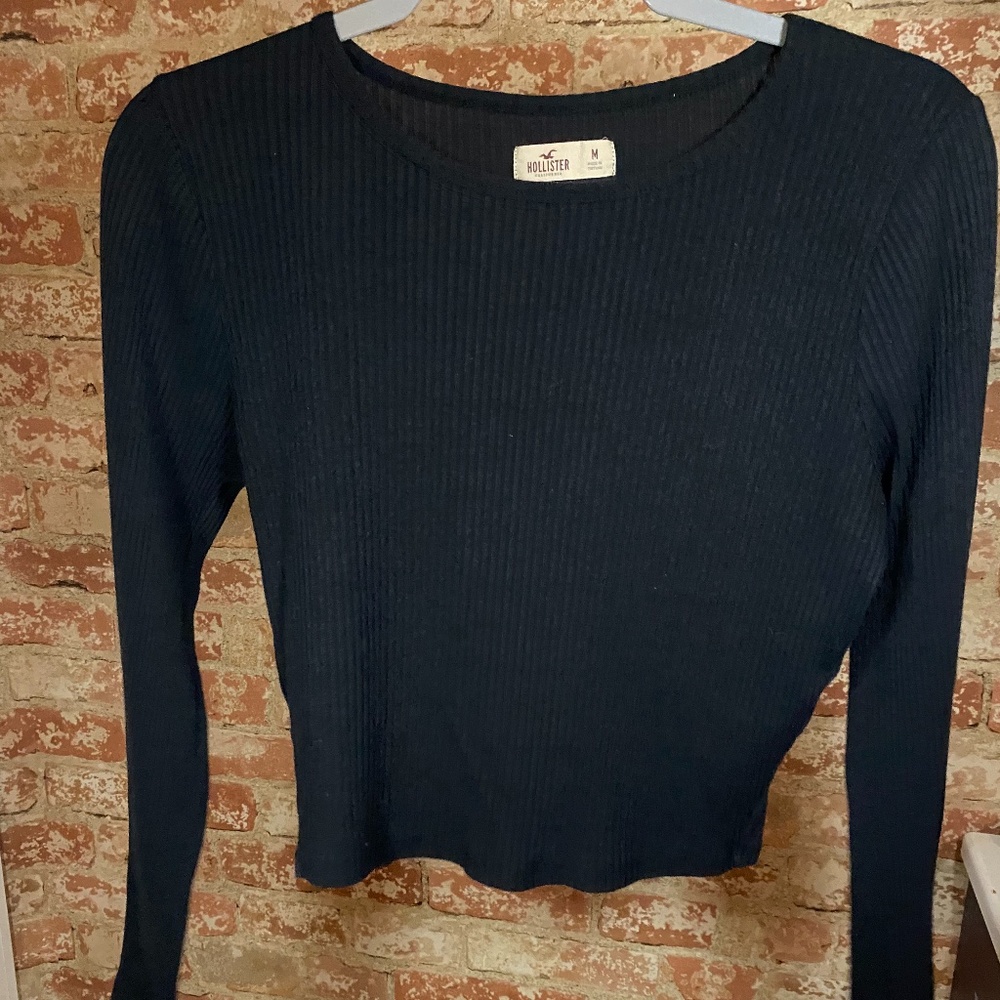 Black Hollister Cropped Long Sleeve Top